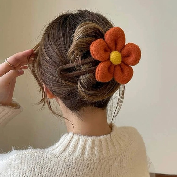 ❤️Flower Hair Clip - Picture 2 of 4